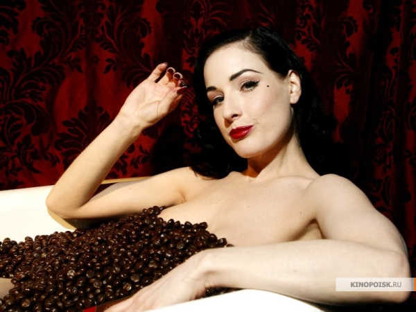 Dita von Teese by Altoids Dark Chocolate Dipped Mints | Дита фон Тиз в рекламе шоколадных конфет