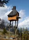 Необычный чайный домик на дереве
