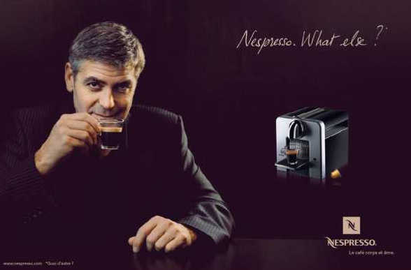 Джордж Клуни и постер для nespresso кофеварка с капсулами